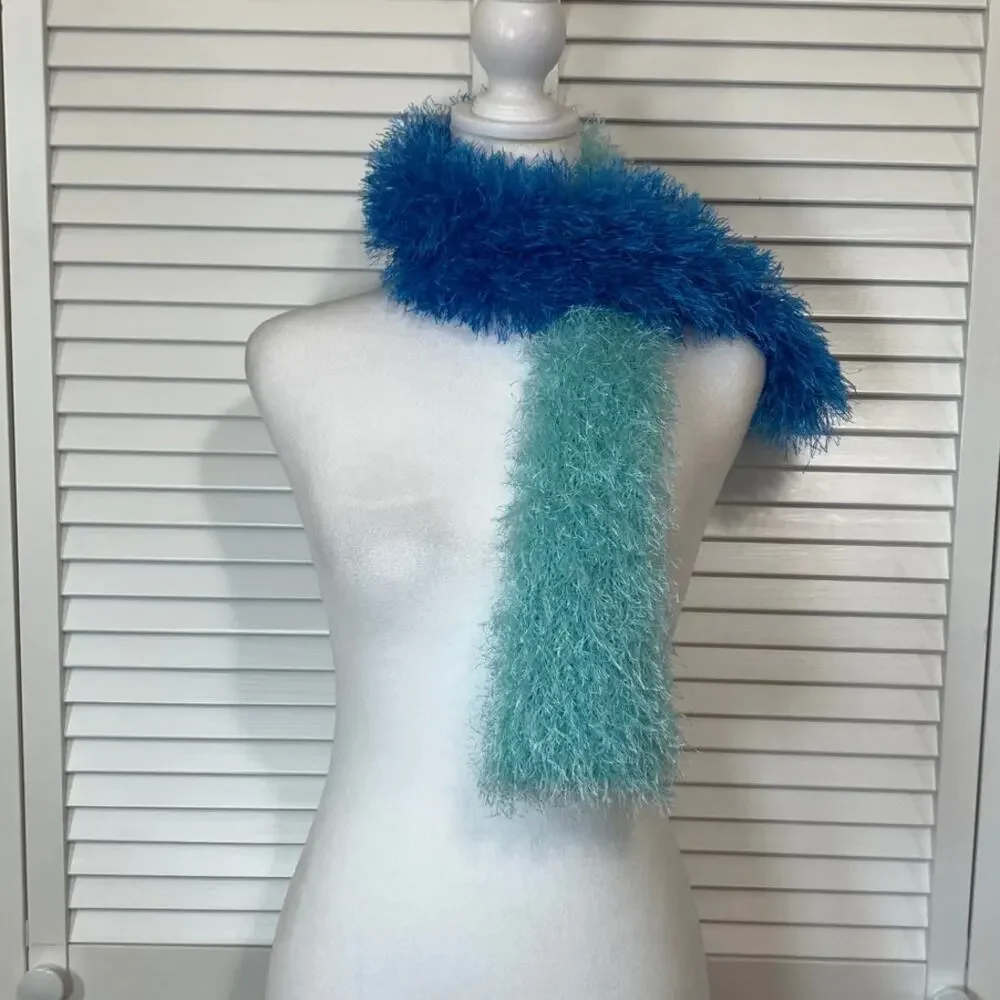 NWT Handmade Loom Knited Blue Furry Scarf 36”
